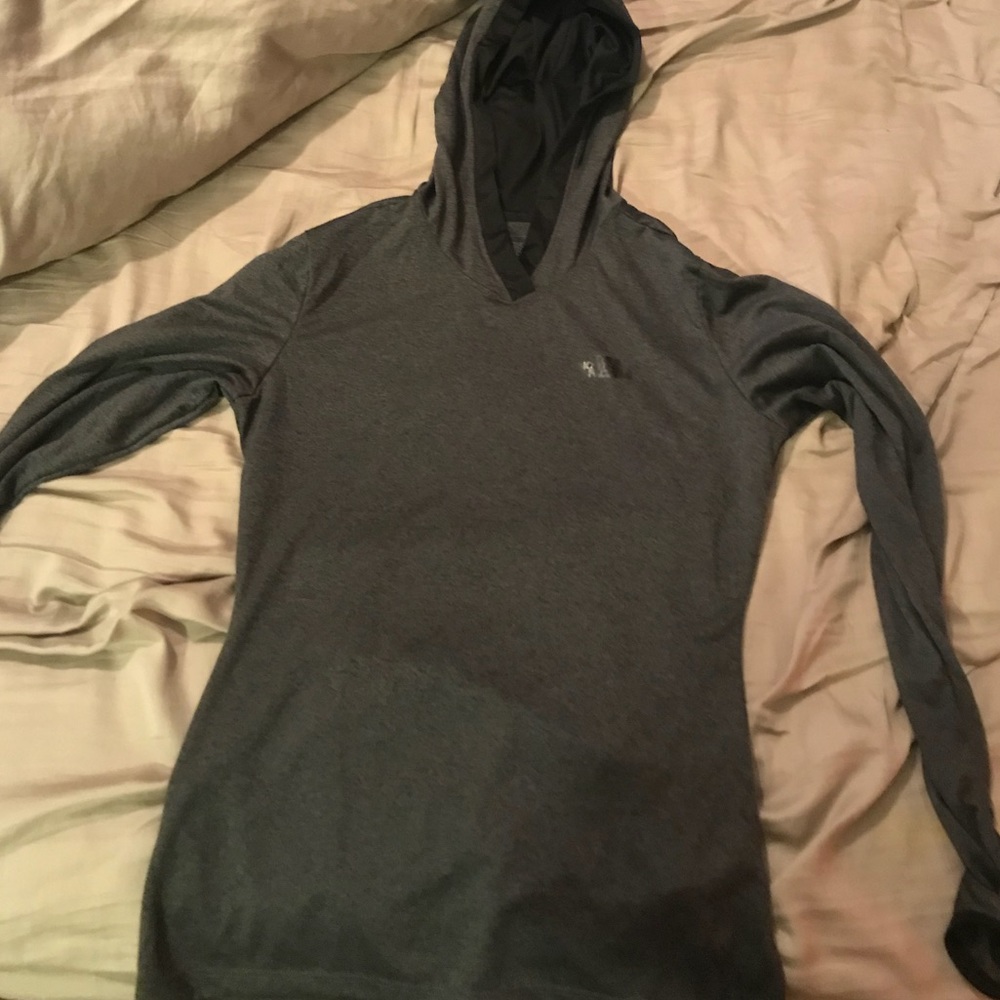 Northface running shirt!... Brand new!